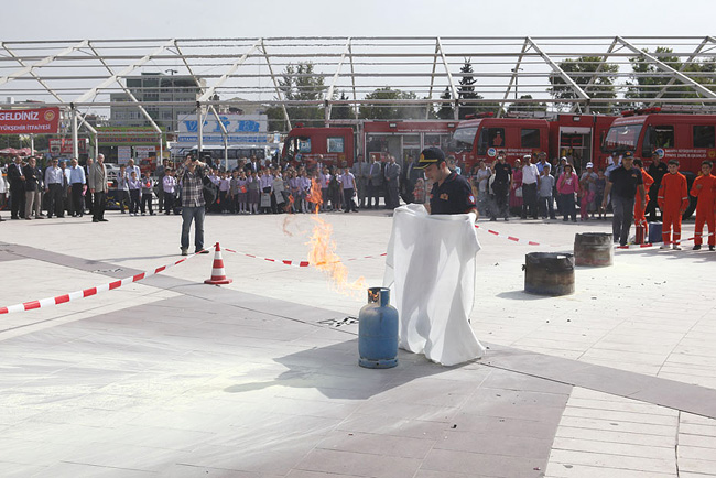 İtfaiye Haftası Kent Meydanında Kutlandı