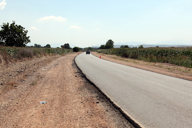 Karakamış'ın Yolu Genişledi