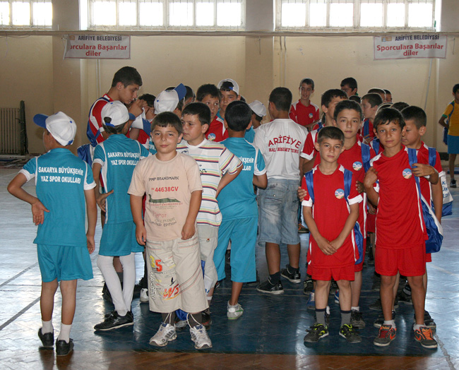 Yaz Spor Okulları İlçelerde de Açılıyor