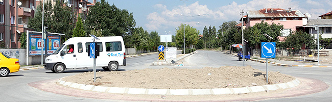 Lambalar Kalktı Trafik Daha da Rahatladı