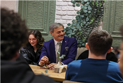 “Gençlerimizin her alanda kendilerini geliştireceği projeleri hayata geçireceğiz”