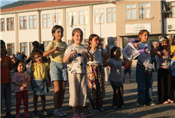 Gezgin Çocuk Atölyesi Taraklı’da çocuklarla buluştu