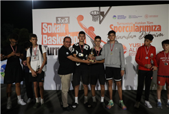 Sokakta basketbol şöleni: Tribünler doldu, heyecan zirve yaptı