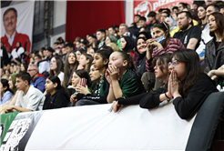 Büyükşehir basketbol yarı final serisine galibiyetle başladı