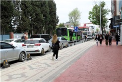 Çark Caddesi rengârenk yüzüyle ilk misafirlerini karşıladı