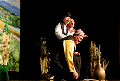 “Zoraki Takip” AKM’de kahkahalarla geçti