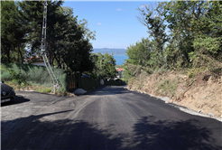 Büyükşehir Sapanca’da asfalt çalışmalarını sürdürüyor: Memnuniye’den sonra İlmiye’de yollar yeni yüzüne kavuşuyor
