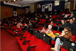 Minikler “Don Kişot” ile eğlenceye doydu