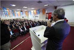 Yusuf Alemdar Karapürçek'te vatandaşla hasret giderdi: “Birlik, beraberlik ve kardeşlikle her mahalleye dokunacağız”
