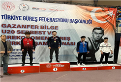 Büyükşehir güreşçileri Türkiye Şampiyonası’na damga vurdu