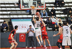 Dev adamların Play-Off’ta yine en büyük gücü taraftarı olacak