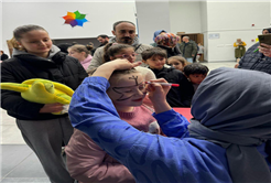 Büyükşehir Karasu’da çocukları rengârenk bir Ramazan şenliğinde buluşturdu