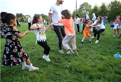 Geleneksel Çocuk Şenliğinde minikler çok eğlendi