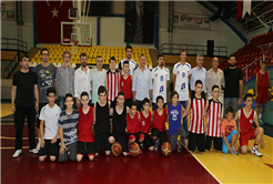 Büyükşehir Basketten 5 İmza Daha