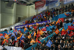 “Davamızın ve liderimizin yanında olmaya devam edeceğiz”