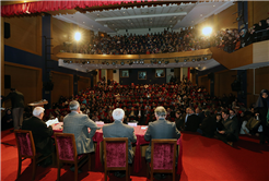 Kalbi ve Kapısı Herkese Açık Güzel İnsan