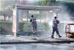 Yolcu durakları temizlendi