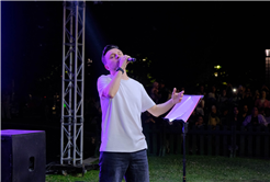 Büyükşehir’in ‘Yaz Seninle Güzel’ konser rüzgarında Emir Şamur coşkusu