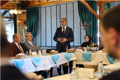 “Sakarya şehrin takımını hak ettiği yerlere taşıyacak güce de kabiliyete de sahiptir”