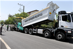 Söğütlü’de asfalt çalışmaları hız kazandı