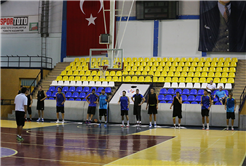 Dev Adamlardan İlk Adım