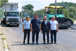 Başkan Alemdar Akyazı’da çalışmaları yerinde inceledi: “Asfalt atağımız sürecek”