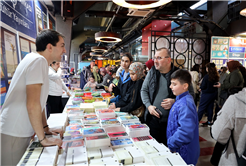 Sakarya Çocuk Edebiyatı Fuarı hafta sonunda doldu taştı