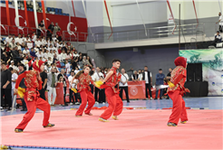 “Gençlerimizin yanında oluyor, onların sporla, sanatla ve eğitimle iç içe büyümesi için gereken desteği sunuyoruz”