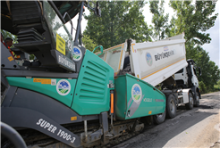 Karasu’da yollar bayrama hazırlanıyor