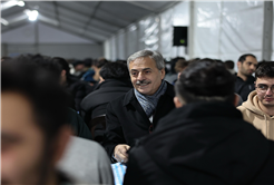 Başkan Yusuf Alemdar, iftarını gençlerle birlikte açtı: “Her zaman yanınızdayız”