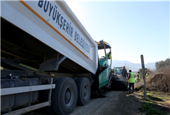 Büyükşehir Pamukova Turgutlu’da işleme başladı