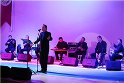 Ahmet Özhan’dan Muhteşem Konser