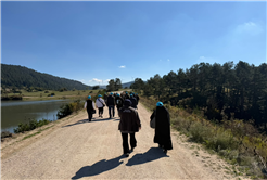 YADEM yaşlıları Taraklı Karagöl’de huzur dolu bir gün geçirdi