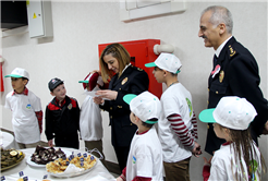 Miniklerden Polis teşkilatına anlamlı ziyaret