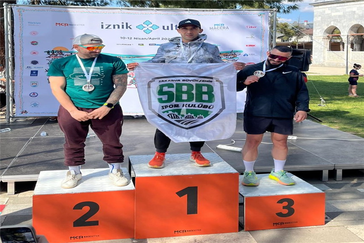 Büyükşehir’in atletleri yarışlara damga vurdu