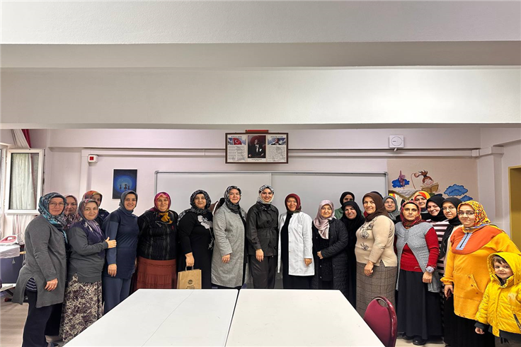 Büyükşehir’in uzmanları kırsalda “Kadın Kadına” projesi için sahaya indi