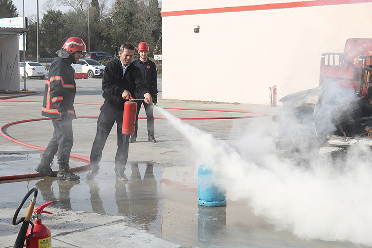 Büyükşehir’in şoförleri ‘ateş karşısında’ eğitim gördü