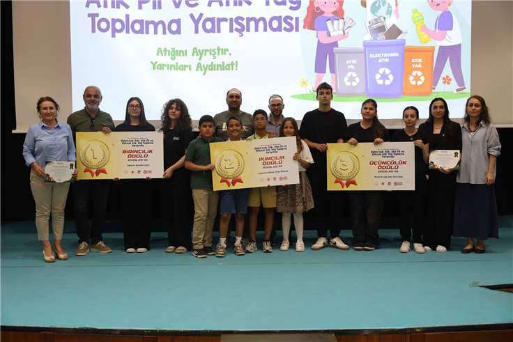 Sakarya’da öğrenciler ayrışan her atıkla geleceğe umut taşıdı