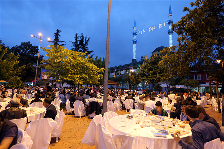 Gönül Sofraları Karapürçek’te Kuruluyor