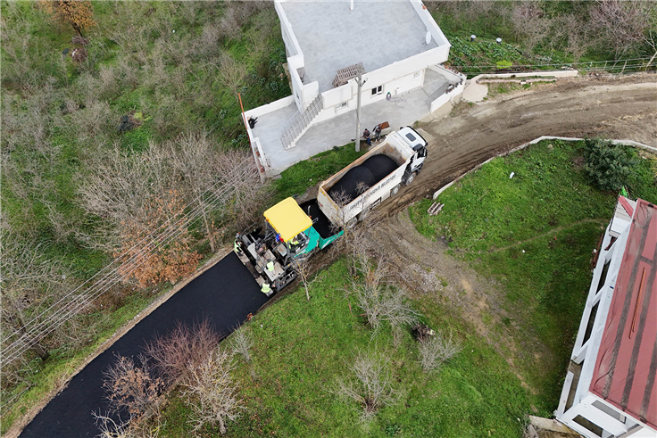 Büyükşehir’den Erenler’de 6 kilometrelik asfalt mesaisi